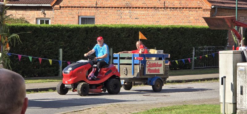 Erntefest in Rakow / g_1_0_20250920_141348.jpg